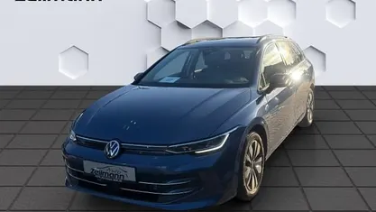 Blau Gebraucht 2024 VW Golf VIII Goal Kombi | 23.830 € (Guter Preis)