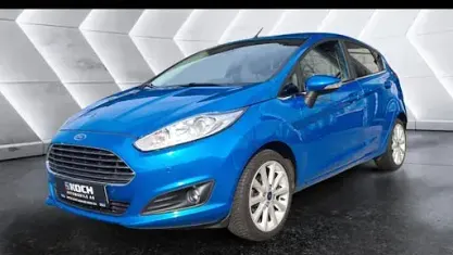 Usado Ford Fiesta Titanium 100 HP (73 kW) 2016 Azul Sedan