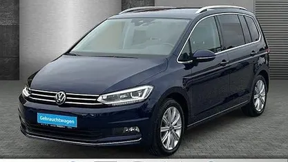 Blau Gebraucht 2024 VW Touran Highline Van / Kleinbus | 28.870 € (Superpreis)
