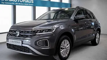 Gebraucht VW T-Roc Life 150 PS (110 kW) 2023 SUV
