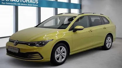 Gebraucht 2024 VW Golf VIII Life Kombi | 24.870 € (Guter Preis)