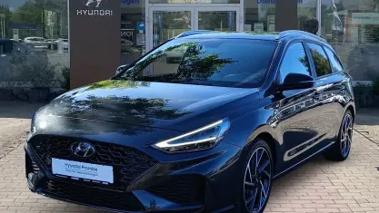 Gebraucht Hyundai i30 N Line 159 PS (116 kW) 2022 Dark knight Kombi