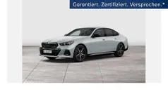 Brooklyn grau Gebraucht 2025 BMW i5 Comfort Edition Limousine | 74.490 € (Superpreis)