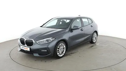 Grau Gebraucht 2021 BMW 118 Advantage Kleinwagen | 20.660 € (Fairer Preis)