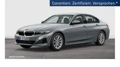 Grau Gebraucht 2023 BMW 330e Sport Line Limousine | 36.990 € (Fairer Preis)