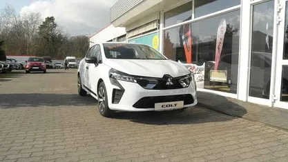 Weiß Gebraucht 2024 Mitsubishi Colt Basis Kleinwagen | 14.990 € (Superpreis)