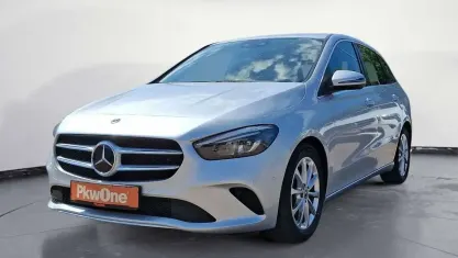Gebraucht Mercedes B200 150 PS (110 kW) 2021 Silber Kleinwagen