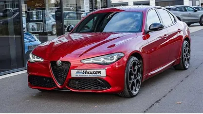 Rot Gebraucht 2023 Alfa Romeo Giulia Veloce Limousine | 35.985 € (Fairer Preis)