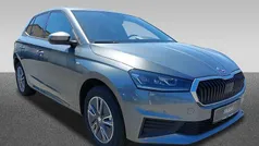 Graphite grau metallic met. graphite grau metallic met. Gebraucht 2023 Skoda Fabia Tour Kleinwagen | 18.877 € (Fairer Preis)