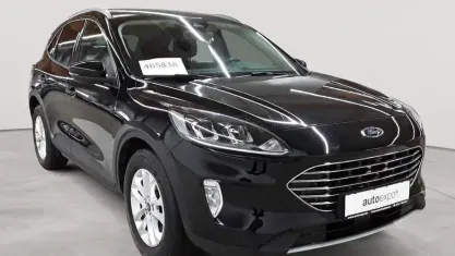 Gebraucht Ford Kuga Titanium 120 PS (88 kW) 2023 Agate black metallic SUV
