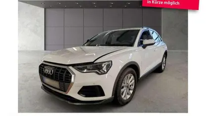 Weiß Gebraucht 2023 Audi Q3 Basis SUV | 28.890 € (Fairer Preis)