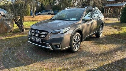 Uusi Subaru Outback Platinum 169 HP (124 kW) 2026 Ruskea Sedan