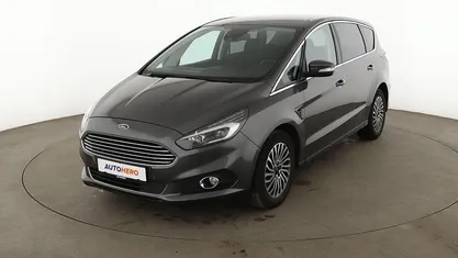 Gebraucht Ford S-MAX Titanium 190 PS (139 kW) 2018 Grau Van / Kleinbus