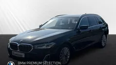Schwarz Gebraucht 2022 BMW 520 Luxury Line Kombi | 32.798 € (Fairer Preis)