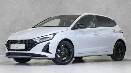 Neu Hyundai i20 Blackline 90 PS (66 kW) 2026 Lumen grey Kleinwagen