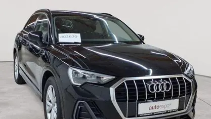 Mythosschwarz metallic Gebraucht 2024 Audi Q3 S-Line SUV | 34.090 € (Superpreis)