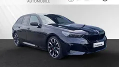 Gebraucht 2024 BMW 530e M Sport Kombi | 69.490 €