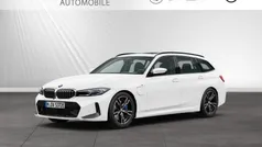 Alpinweiss Gebraucht 2024 BMW 330e M Sport | 43.841 € (Superpreis)