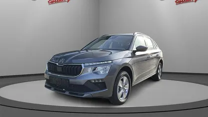 Graphitegrau metallic Neu 2026 Skoda Kamiq Selection SUV | 29.990 € (Fairer Preis)