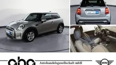 Silber Gebraucht 2023 Mini Cooper Essential Kleinwagen | 23.930 € (Guter Preis)
