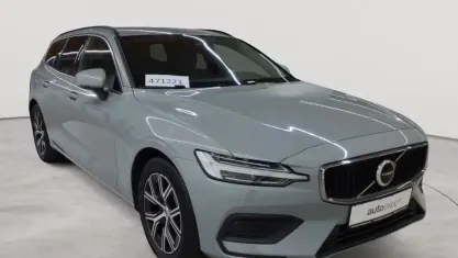 Gebraucht Volvo V60 Core 197 PS (144 kW) 2023 Vapour grey Kombi