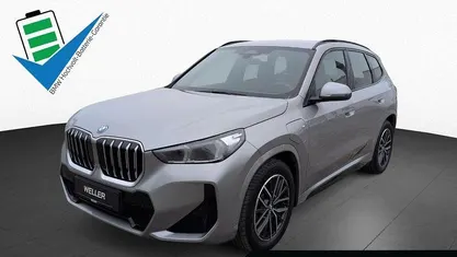 Spacesilber (grau) Gebraucht 2024 BMW X1 M Sport SUV | 42.350 € (Guter Preis)