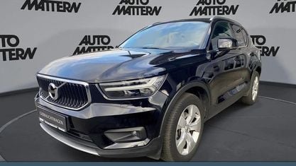 Käytetty Volvo XC40 Momentum 145 HP (106 kW) 2021 Musta Katumaasturi