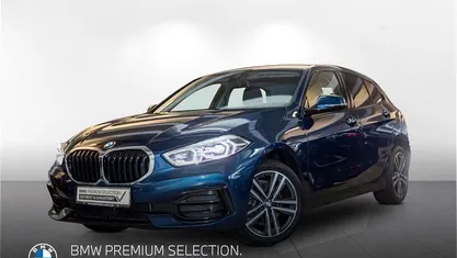 Blau Gebraucht 2022 BMW 118 Sport Line Kleinwagen | 22.900 € (Fairer Preis)