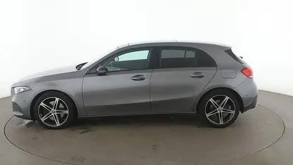 Grau Gebraucht 2018 Mercedes A250 Limousine | 22.410 € (Fairer Preis)