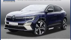 Gebraucht 2025 Renault Mégane Iconic Limousine | 38.777 € (Fairer Preis)