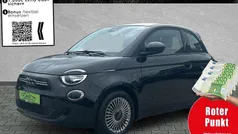Onyx schwarz Gebraucht 2023 Fiat 500e Icon Kleinwagen | 15.590 € (Fairer Preis)