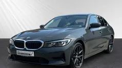 Grau Gebraucht 2022 BMW 320 Sport Line Limousine | 32.998 € (Fairer Preis)