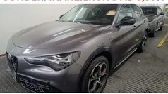 Grau Gebraucht 2024 Alfa Romeo Stelvio Veloce SUV | 42.895 € (Fairer Preis)