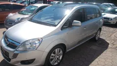 Silber Gebraucht 2011 Opel Zafira Sport Van / Kleinbus | 3.490 € (Fairer Preis)