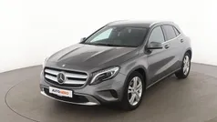 Grau Gebraucht 2017 Mercedes GLA180 Urban SUV | 19.340 € (Fairer Preis)
