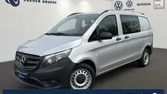 Brillantsilber metallic Gebraucht 2021 Mercedes Vito Van / Kleinbus | 30.499 € (Superpreis)