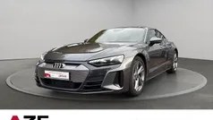 Grau Gebraucht 2022 Audi e-tron GT quattro Comfort Limousine | 49.890 € (Fairer Preis)