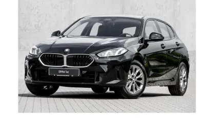 Neu BMW 120 156 PS (114 kW) 2026 Schwarz Kleinwagen