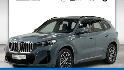 Gebraucht BMW X1 M Sport 326 PS (239 kW) 2025 Cape york grün SUV