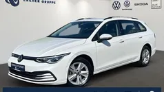 Oryxweiß perlmutteffekt Gebraucht 2021 VW Golf VIII Life Kombi | 22.299 € (Fairer Preis)