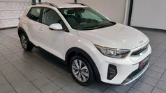Weiß Gebraucht 2024 Kia Stonic Vision SUV | 19.470 € (Fairer Preis)