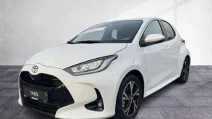 Neu Toyota Yaris Hybrid 116 PS (85 kW) 2025 Schneeweis Limousine
