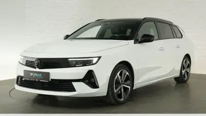 Gebraucht Opel Astra 131 PS (96 kW) 2024 Jade weiß Kleinwagen