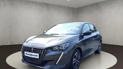 Gebraucht Peugeot 208 Allure 101 PS (74 kW) 2023 Kleinwagen