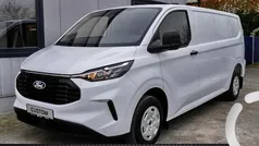 Weiß Gebraucht 2024 Ford Transit Custom Trend Van / Kleinbus | 32.889 € (Fairer Preis)