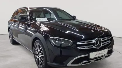 Gebraucht Mercedes E220 All-Terrain Avantgarde 200 PS (147 kW) 2023 Obsidianschwarz metallic Kombi