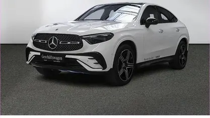 Unilack polarweiß Gebraucht 2025 Mercedes GLC220 AMG Coupé | 64.440 € (Fairer Preis)