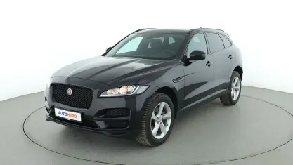 Käytetty Jaguar F-Pace Pure 250 HP (183 kW) 2020 Musta Katumaasturi