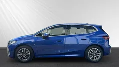 Blau Gebraucht 2023 BMW 218 Active Tourer M Sport Van / Kleinbus | 27.188 € (Guter Preis)