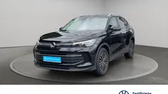 Schwarz Gebraucht 2024 VW Tiguan Life SUV | 32.980 € (Fairer Preis)